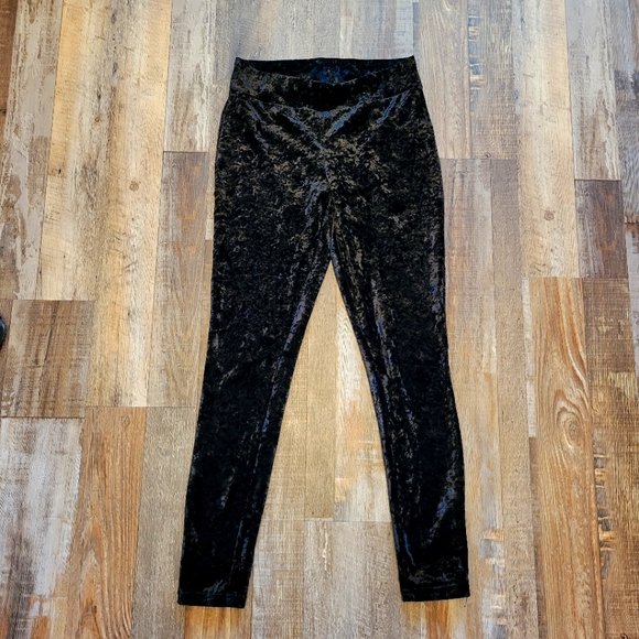 HUE Pants - Hue crushed velvet leggings